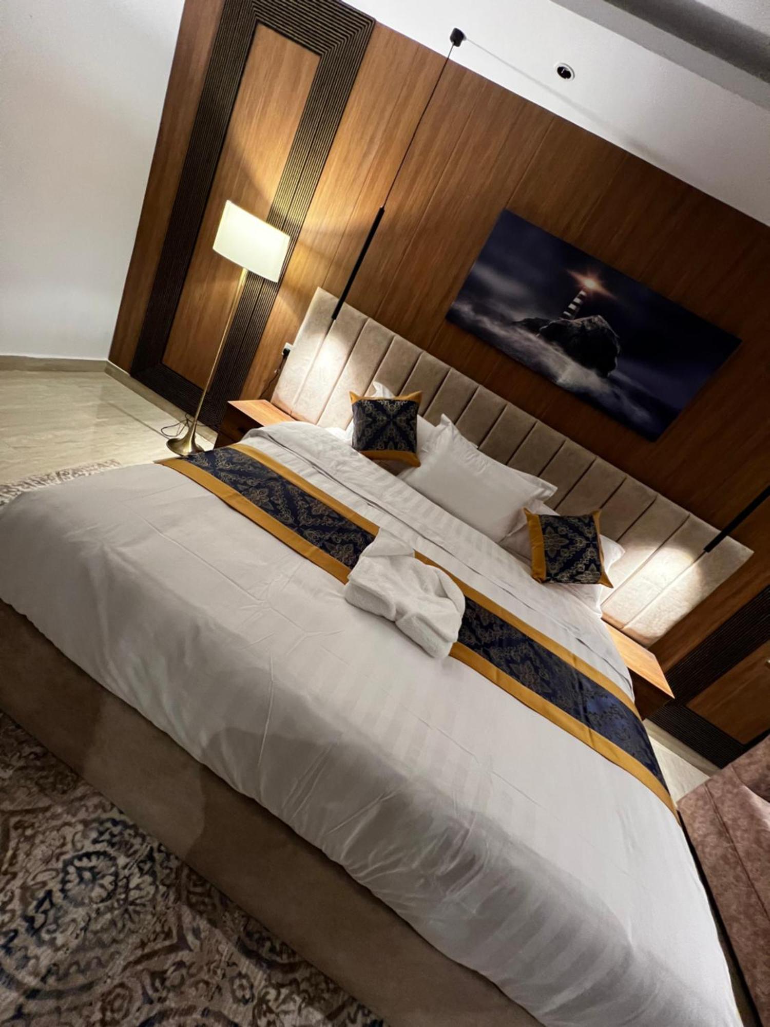 أجنحه الفرسان الفاخره Al-ʿUla Exterior foto