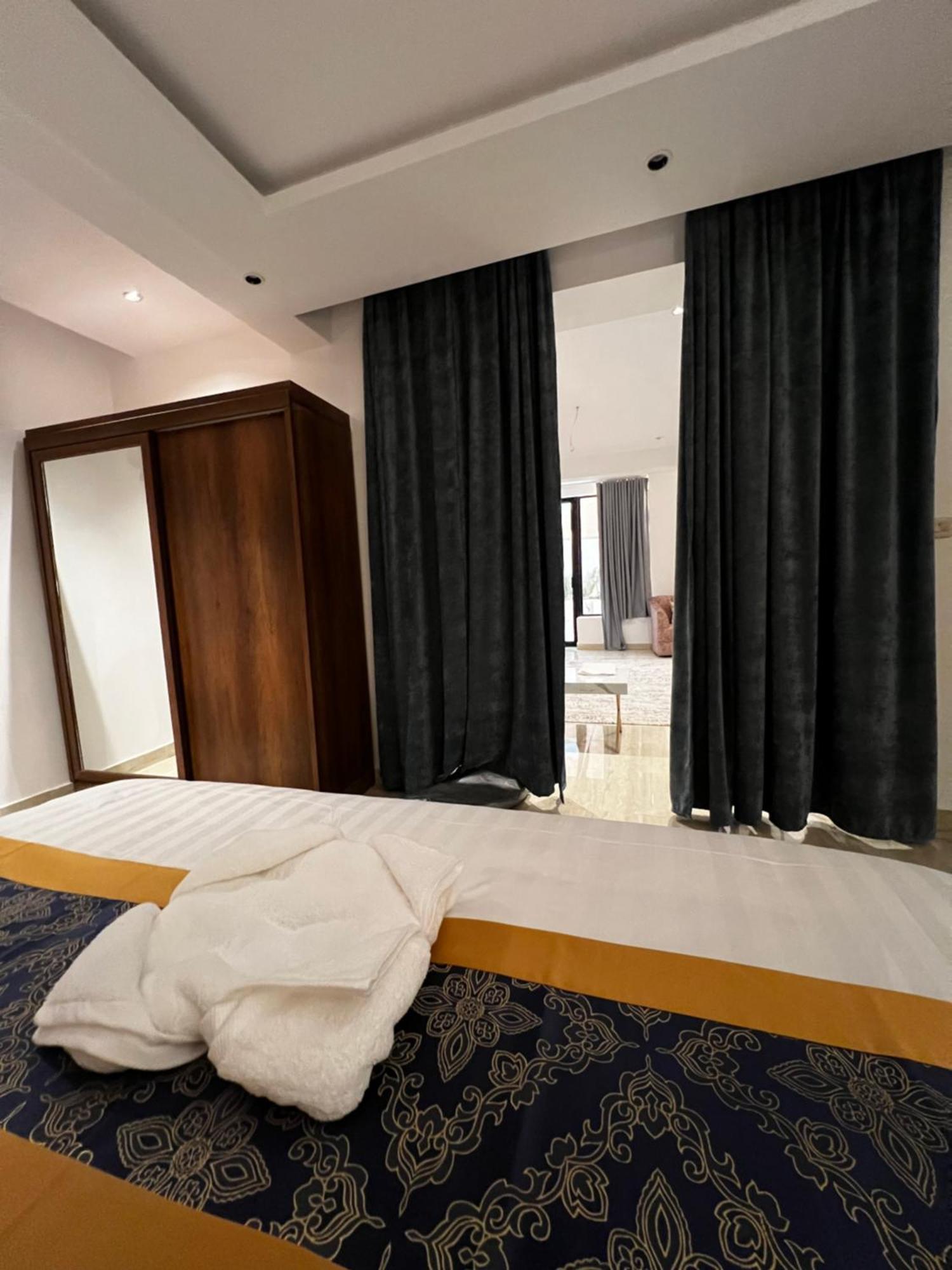 أجنحه الفرسان الفاخره Al-ʿUla Exterior foto